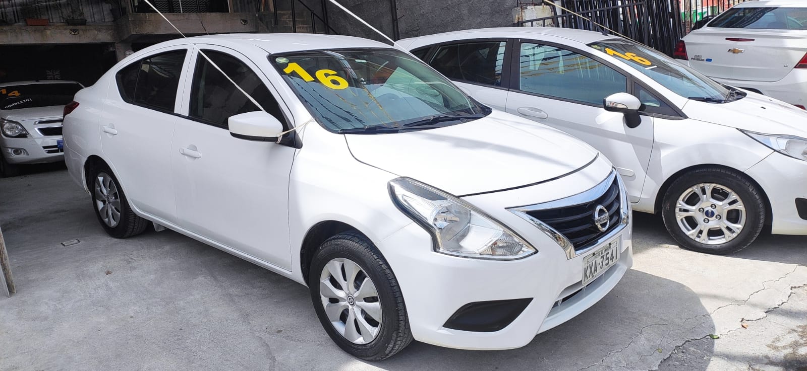 Nissan Versa S - 2016